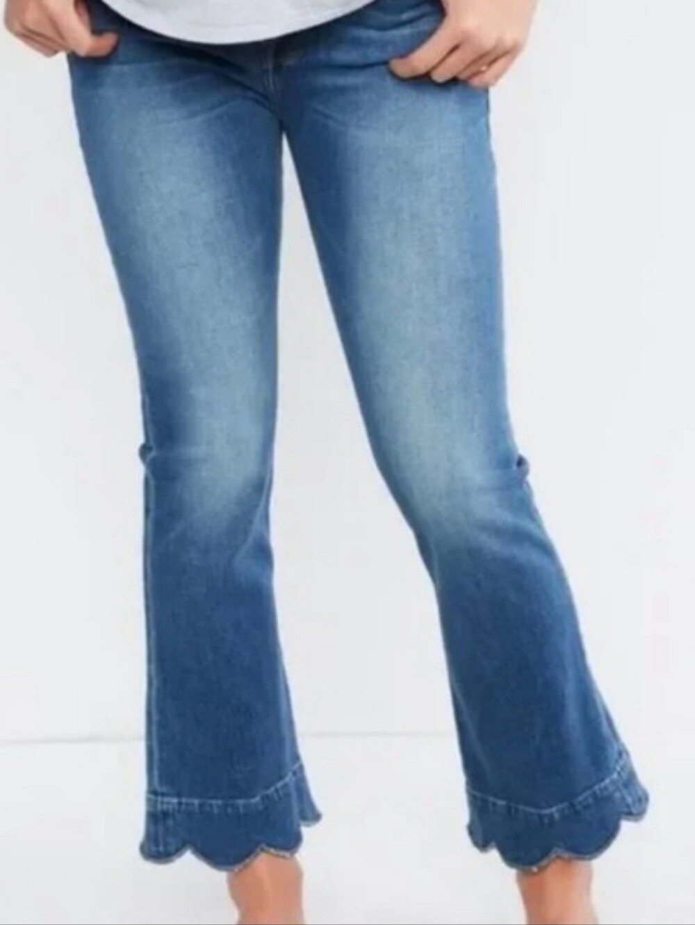 Le Crop Mini Boot Frame Denim Blue Scallop-Hem Jeans 32